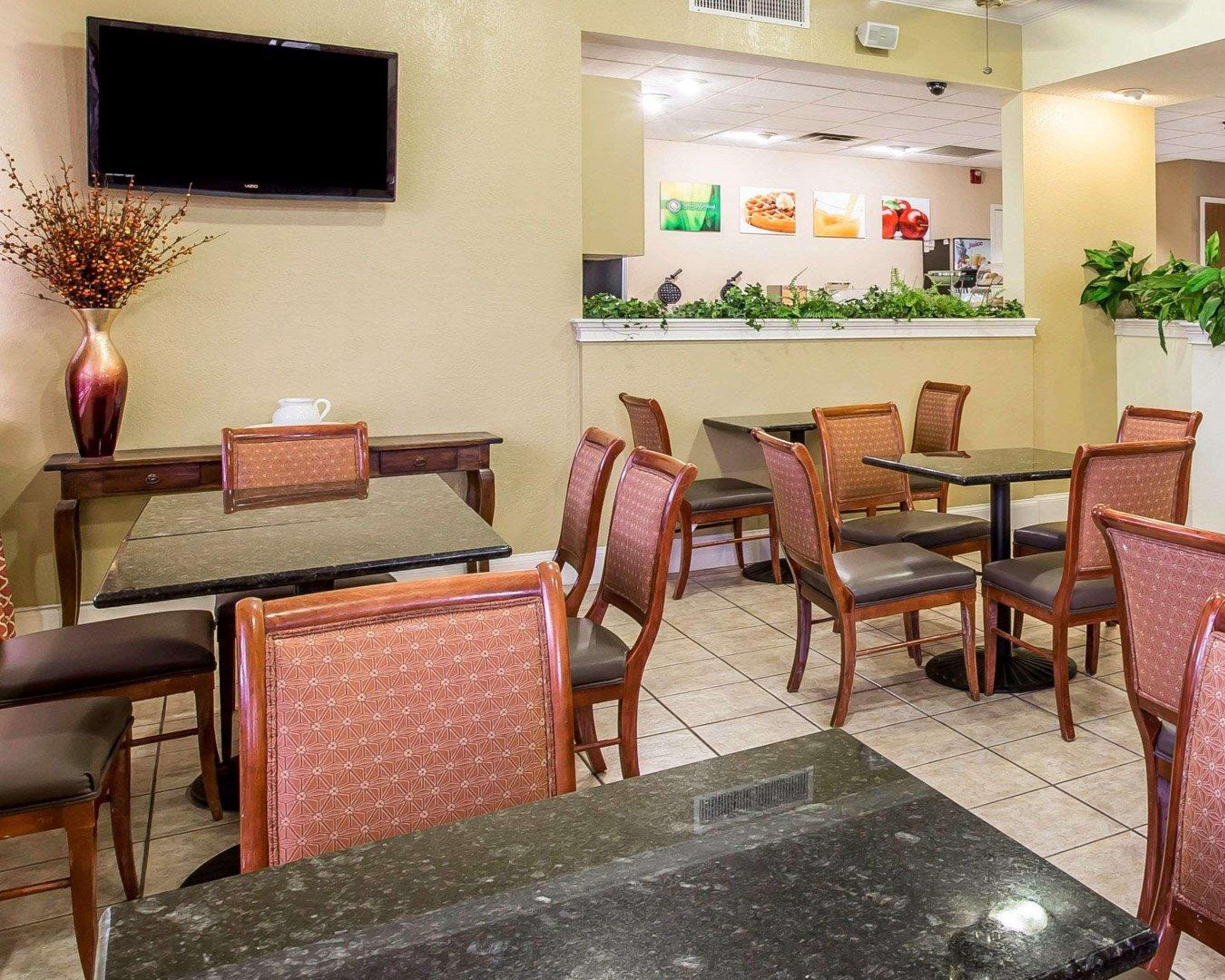 Quality Inn At The Mall - Valdosta Dış mekan fotoğraf